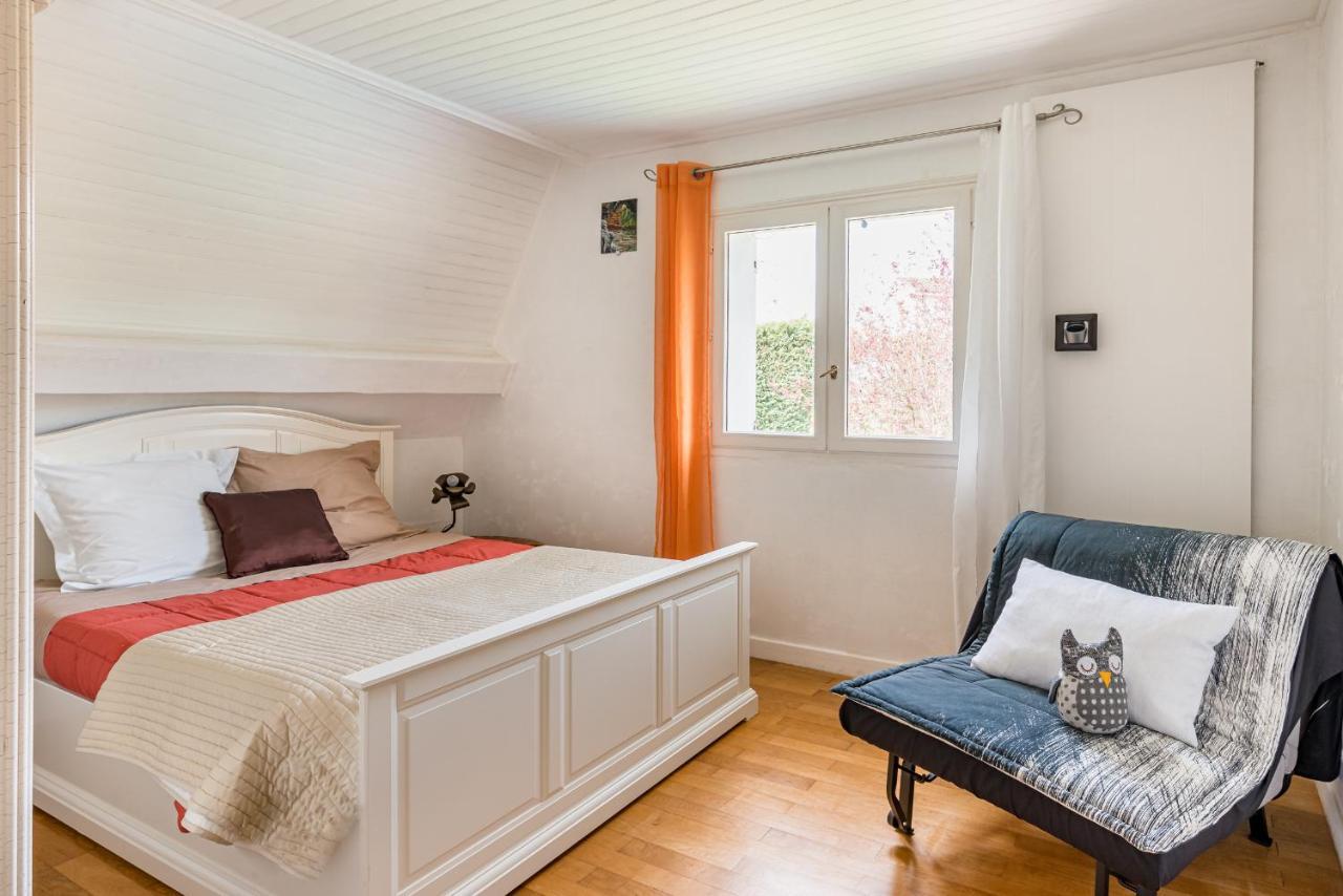 Maison D'Hotes L'Escale Du Loup Blanc Maringes Buitenkant foto